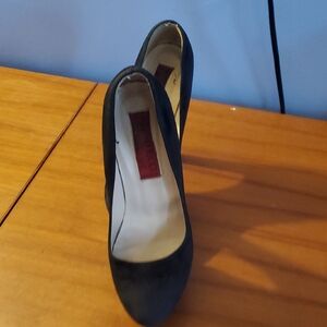 Chic Black Suede Heels